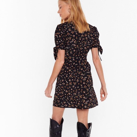 Nasty Gal Dress Women's 8 Black Orange Tea Floral Button Down Cinched Waist Mini - Picture 15 of 16